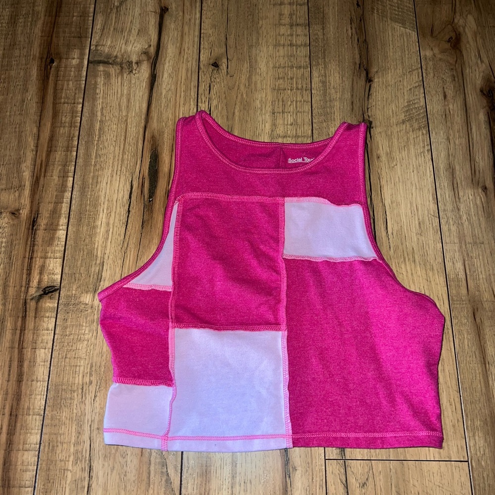 pink cropped tank